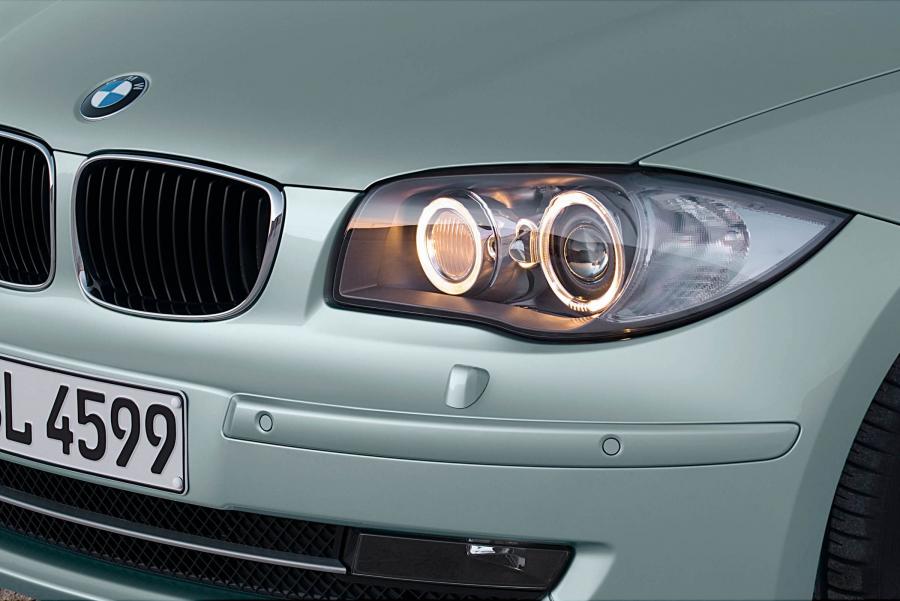  BMW 1-Series 3-Door 2005 года  (фото 17 из 51)
